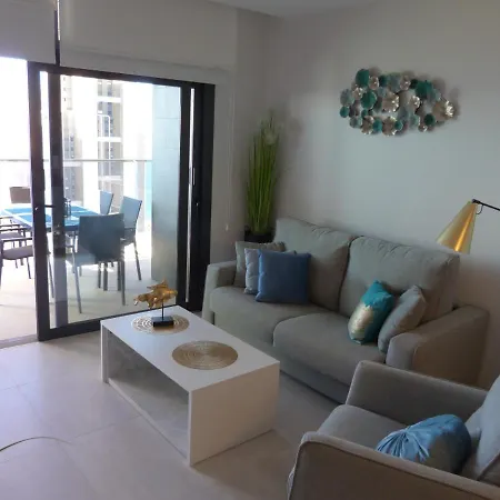 Sunset Waves Modern 200m From The 公寓