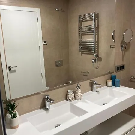 公寓 Sunset Waves Modern 200m From The